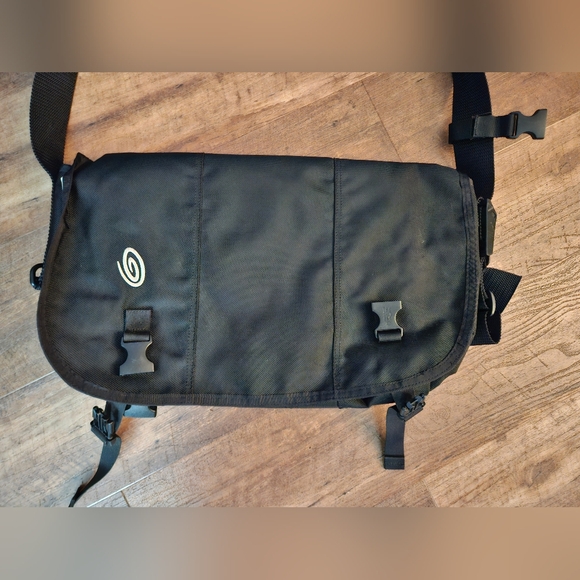 Black Timbuk2 Men's Messenger Large Laptop Bag - Picture 2 of 14